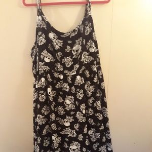 Hot Topic Black and White Floral Skull Maxi Dress